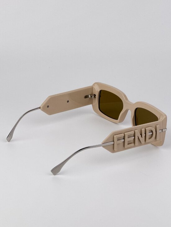 Fendi FE40133I 57E Rectangular Sunglasses – Nude Beige Brown / Brown main image 5